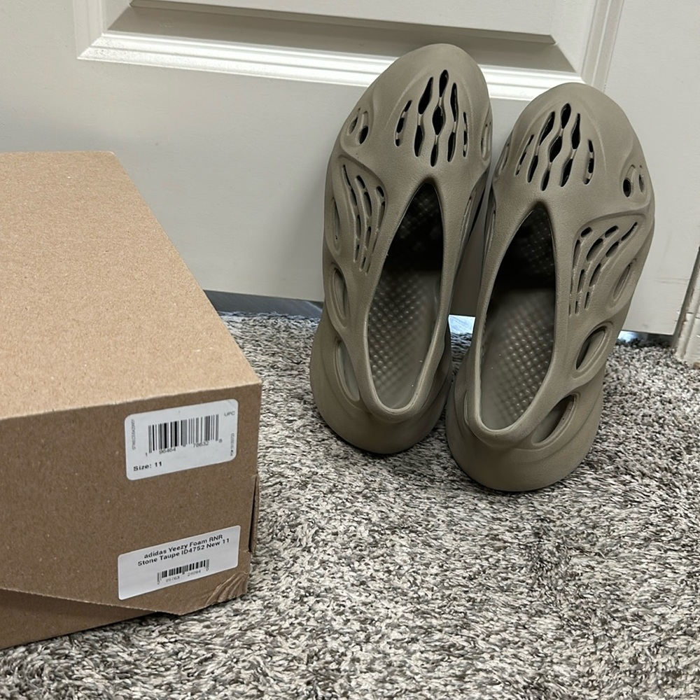 Yeezy Foam RNR